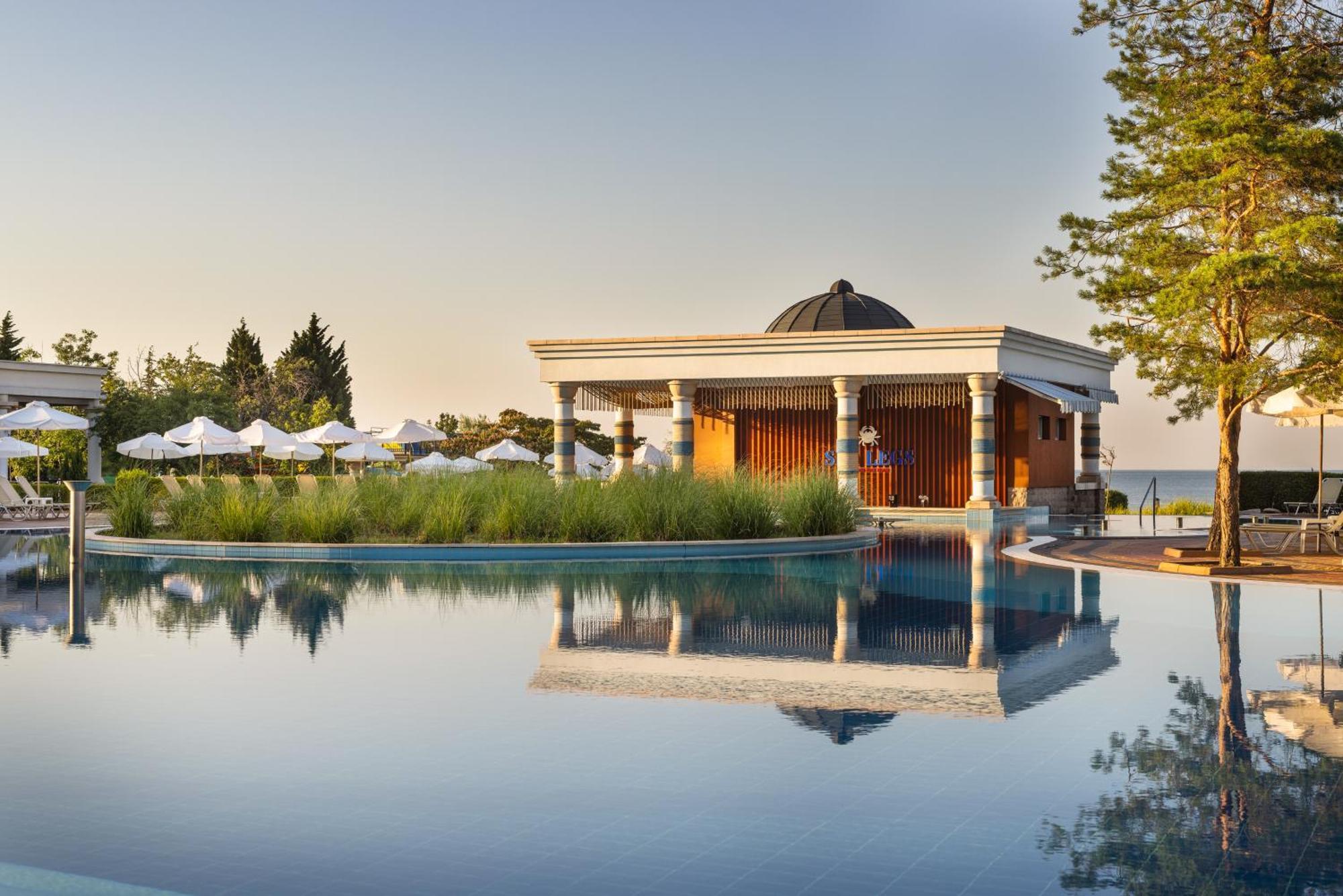 Dreams Sunny Beach Resort And Spa Exterior foto The Westin Resort, Golf & Spa, Playa del Carmen
